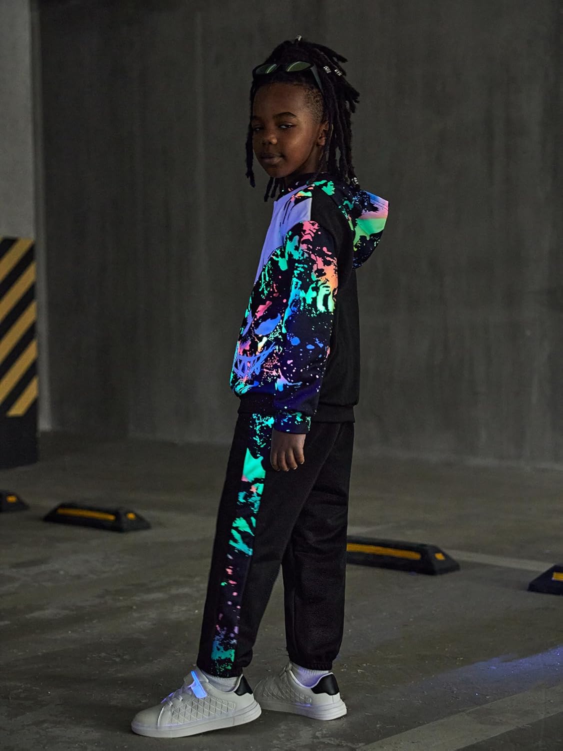 WDIRARA Boys 2 Piece Tracksuit Set Sweatpants and Hoodie