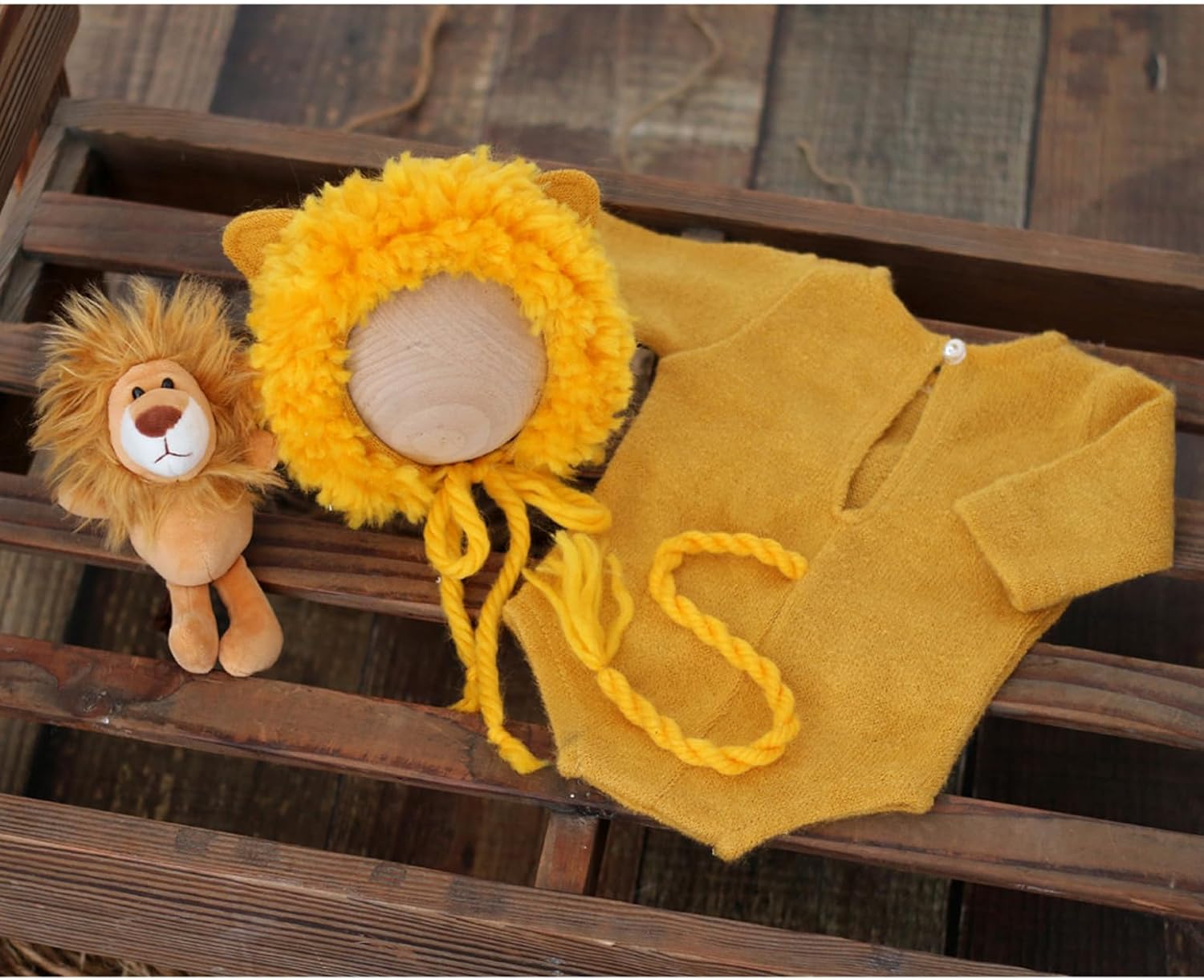 Step into the Jungle Vemonllas Knitted Lion Costume for Baby